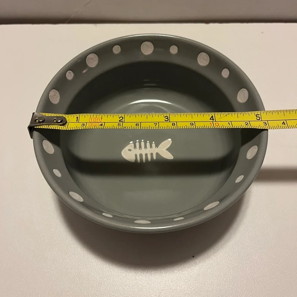 Signature PAWS & FISH PET BOWL Dog cat food water dish Ceramic, Fish Bone